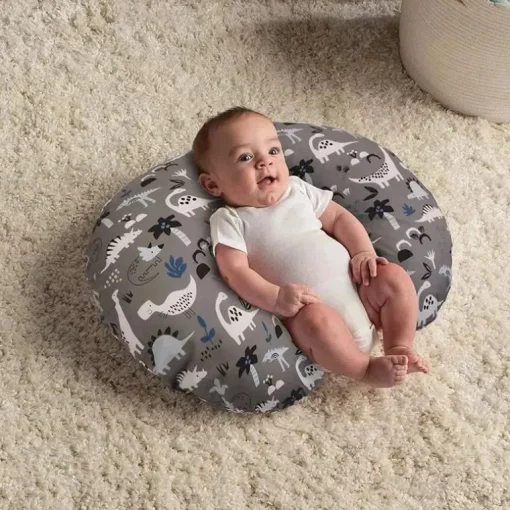 Almofada de alimentação e apoio infantil Boppy - dinossauros cinza