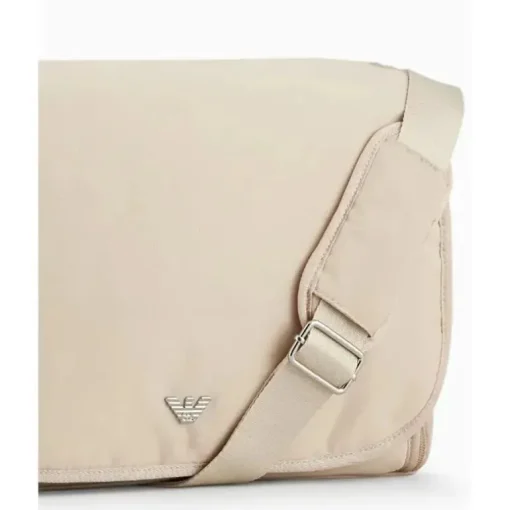 Armani Baby - Conjunto de bolsa múmia com placa de águia, bege