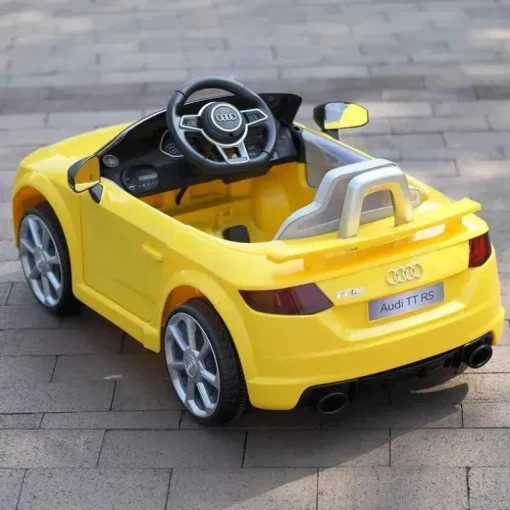 Audi Tt Sport Ride On 2.4GW/Controle Remoto com licença Millennium Baby - Amarelo