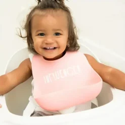 Babador de bebê de silicone Bella Tunno Influencer, rosa