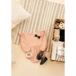 Babe Basics - Macacão de linho com manga esvoaçante, blush