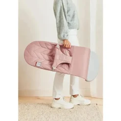 Babybjorn - Colcha de pétalas de algodão Bouncer Bliss, rosa empoeirado