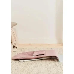 Babybjorn - Colcha de pétalas de algodão Bouncer Bliss, rosa empoeirado