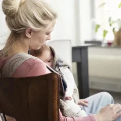 Babybjorn - Porta-bebês Mini malha 3D, Cinza Bege