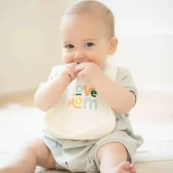 Bella Tunno - babador Wonder, babador de silicone para meninas e meninos, babador de silicone macio sem BPA não tóxico, eu amo mamãe