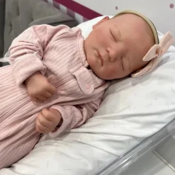 Boneca Bebê Reborn - Vinil Branco, Jennie Asleep 2