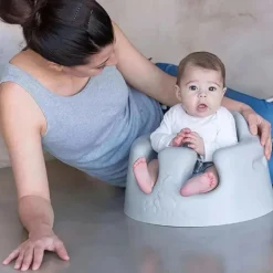 Bumbo - Cadeira infantil cinza para sentar no chão