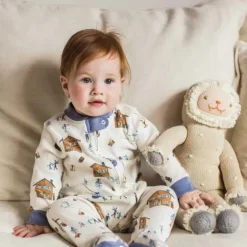 Burts Bees - Baby Out In The Alps Sleep & Play, Eggshel