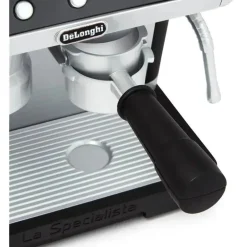 Casdon - Máquina de café Barista DeLonghi Toys com sons e revelação mágica de café, para crianças a partir de 3 anos