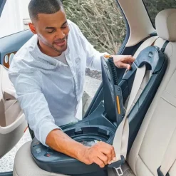 Chicco - Fit360 Cleartex Cadeira de carro giratória conversível, preta