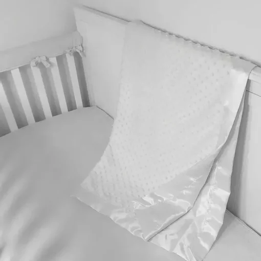 Cobertor American Baby - Heavenly Soft Chenille Minky Dot, Branco