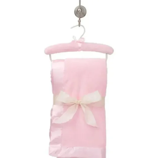 Cobertor de bebê elegante giz rosa pendurado de lã coral