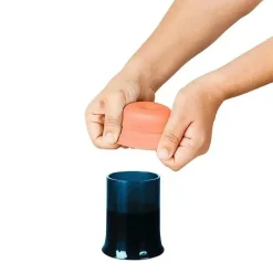 Copos e tampas de palha de silicone universal Boon Snug Straw
