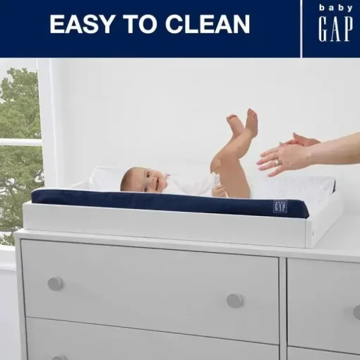 Delta Children - Trocador Gap BabyGap Contoured com capa de resfriamento, azul-marinho
