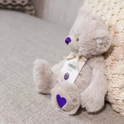 Demdaco - Urso de pelúcia de fevereiro Birthstone