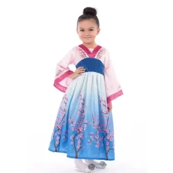 Fantasia de princesa asiática de pequenas aventuras