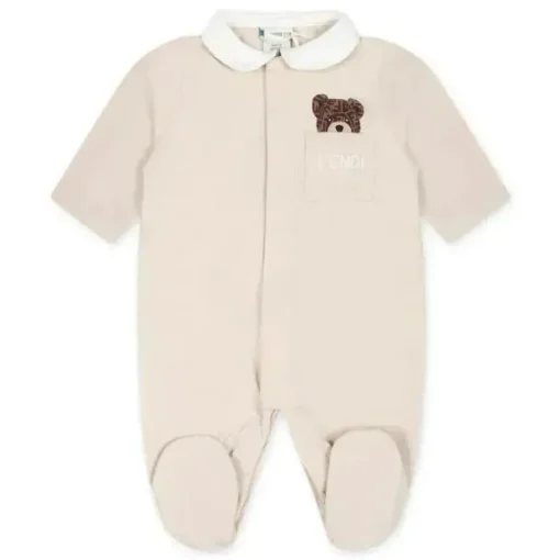 Fendi Baby - Babador Footie Hat com gráfico de urso no bolso, bege