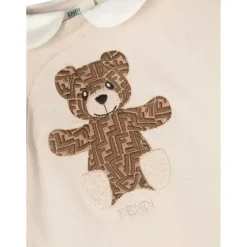 Fendi Baby - Footie com patch de urso Ff e chapéu