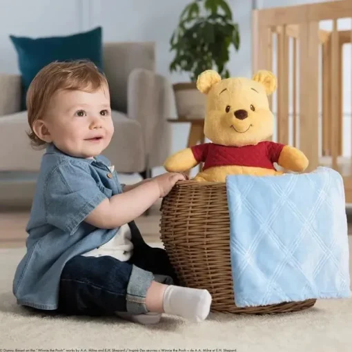 Gund - Oh So Snuggly Winnie The Pooh