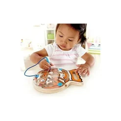 Hape - Go-Fish-Go Magnético quebra-cabeça de madeira infantil labirinto