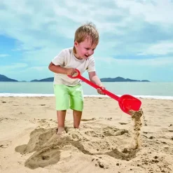 Hape - Pá de areia poderosa para praia e brinquedos para ferramentas de jardim, vermelho