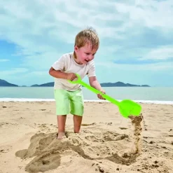 Hape - Praia poderosa com pá de areia