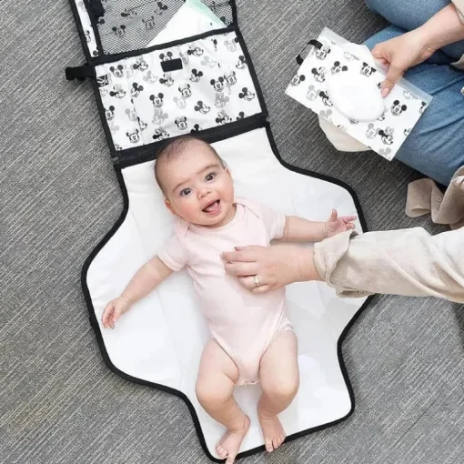 JL Childress - Trocador de fraldas portátil Disney Baby, Mickey Minnie Ivory