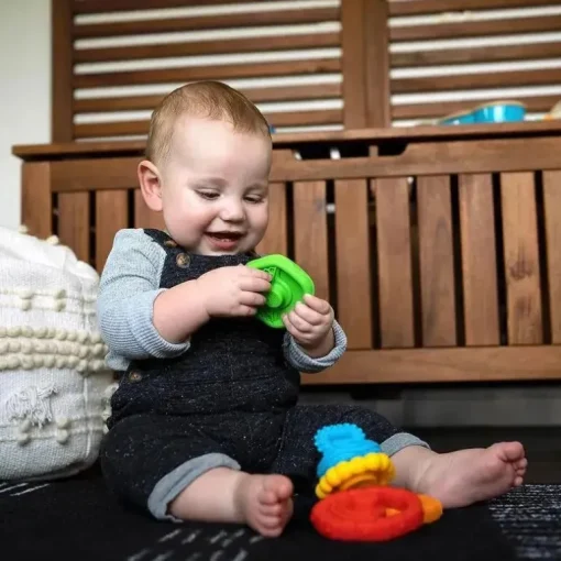 Kids II - Brinquedo mordedor multitexturizado Stack &amp; Teethe