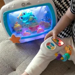 Kids II - Brinquedo para berço com chupeta Sea Dreams