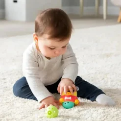 Lamaze - Crawl &amp; Chase Pug Popper™ - Brinquedo sensorial para bebês