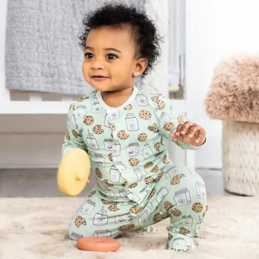 Magnetic Me - Baby Legendairy Footie