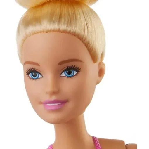 Mattel - Boneca Barbie Bailarina com roupa de bailarina