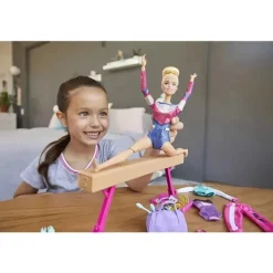 Mattel - Brinquedo de Ginástica Barbie com Boneca