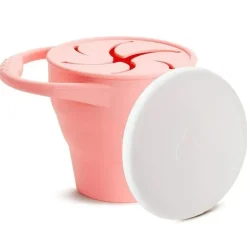Munchkin - C'est Silicone! Snack Catcher® dobrável com tampa, coral
