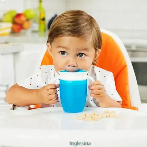 Munchkin 2019 Miracle 360° Trainer Cup 7 oz, cores sortidas (rosa e roxo ou azul e verde), pacote com 2 unidades