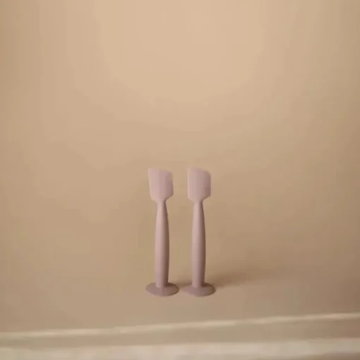 Mushie - Aplicador de Creme para Fraldas Silicone Macio com Base de Sucção, Lilás Suave
