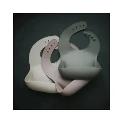 Mushie - Babete de Silicone para Bebê - Sálvia Prateada