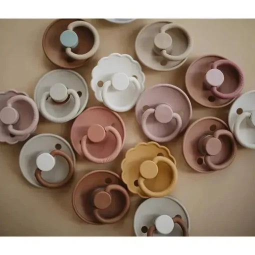 Mushie - chupeta de bebê de borracha natural 2 unidades Frigg Daisy, cappuccino/creme, 0/6M