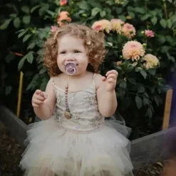 Mushie - clipe de chupeta de silicone Eva, malva