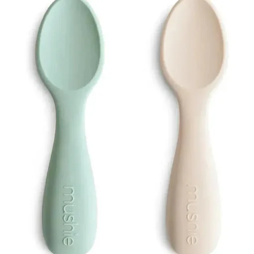 Mushie - colheres de silicone para crianças pequenas, pacote com 2, Cambridge Blue/Shifting Sand