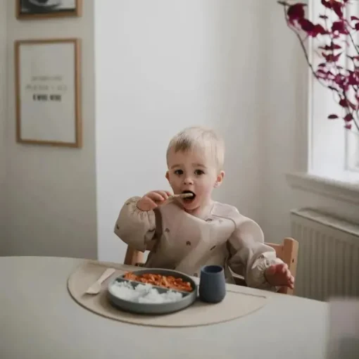 Mushie - Colheres de silicone para primeira alimentação para bebês, pacote com 2, areia móvel natural