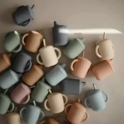 Mushie - Copo com canudinho 100% silicone para bebê, 6 meses ou mais, lilás macio