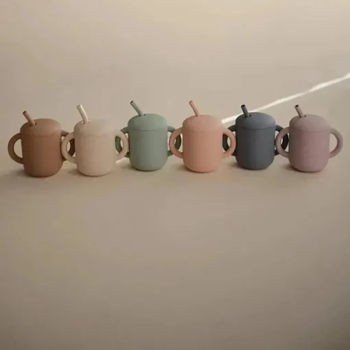 Mushie - Copo de treinamento de silicone e canudo, natural