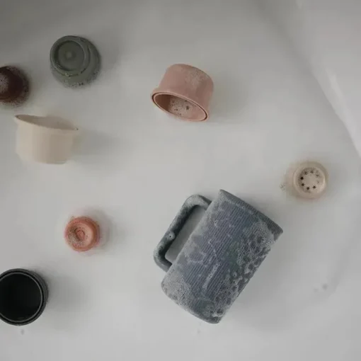 Mushie - Copo para enxágue de banho de bebê, 100% silicone de qualidade alimentar, sálvia