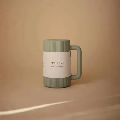 Mushie - Copo para enxágue de banho de bebê, 100% silicone de qualidade alimentar, sálvia