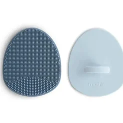 Mushie - Escova para tampa de berço para banho de bebê, cerdas macias de silicone, pacote com 2, ventos alísios/pervinca