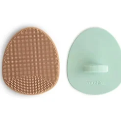 Mushie - Escova para touca de banho de bebê para pele seca, tratamento de eczema, pacote com 2, natural/azul Cambridge