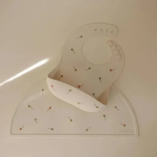 Mushie - Silicone Baby Bib, Kites
