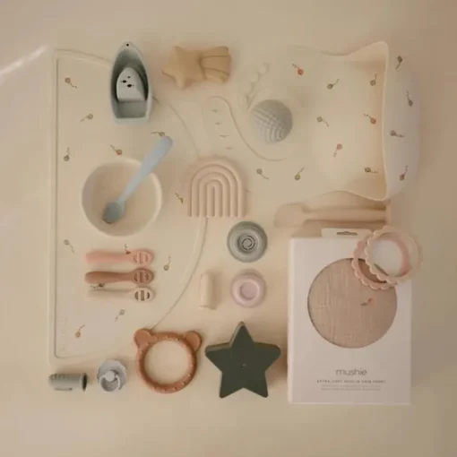 Mushie - Silicone Baby Bib, Kites