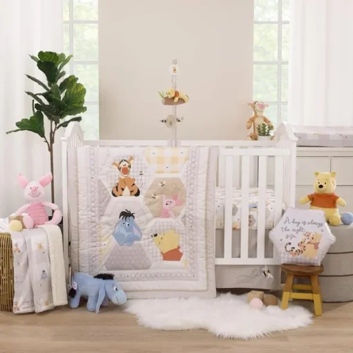 Nojo - Winnie The Pooh Hugs & Honeycombs Baby Blanket